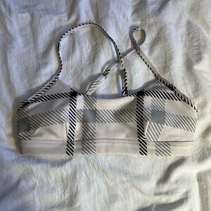 Alo yoga Plaid airlift intrigue sports bra